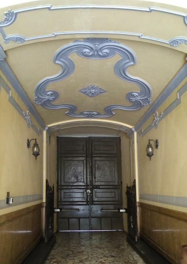 Monikapsa Turim Exterior foto